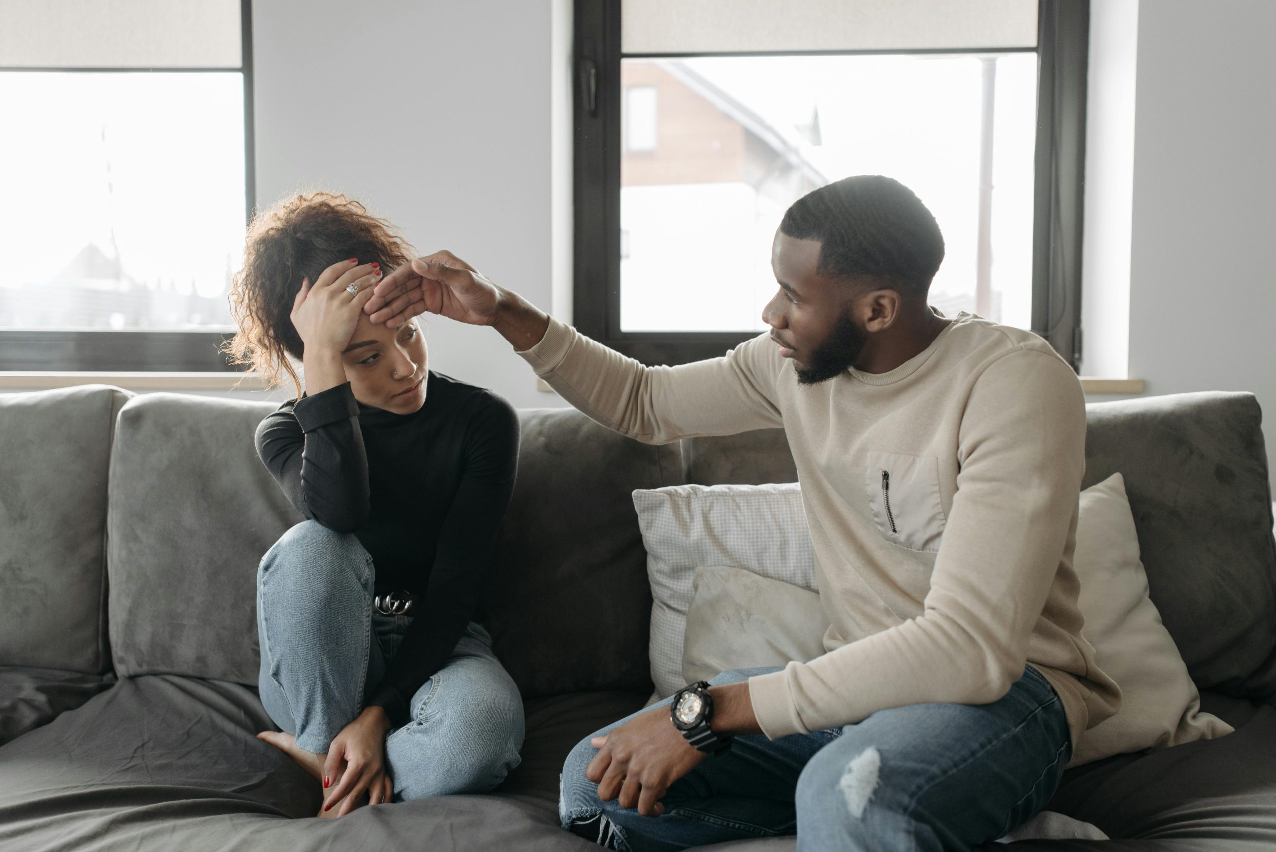 How Mindset Coaching Enhances Communication in Relationships